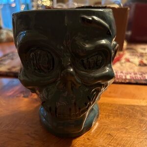 Trader Sam’s 1st edition zombie head mug